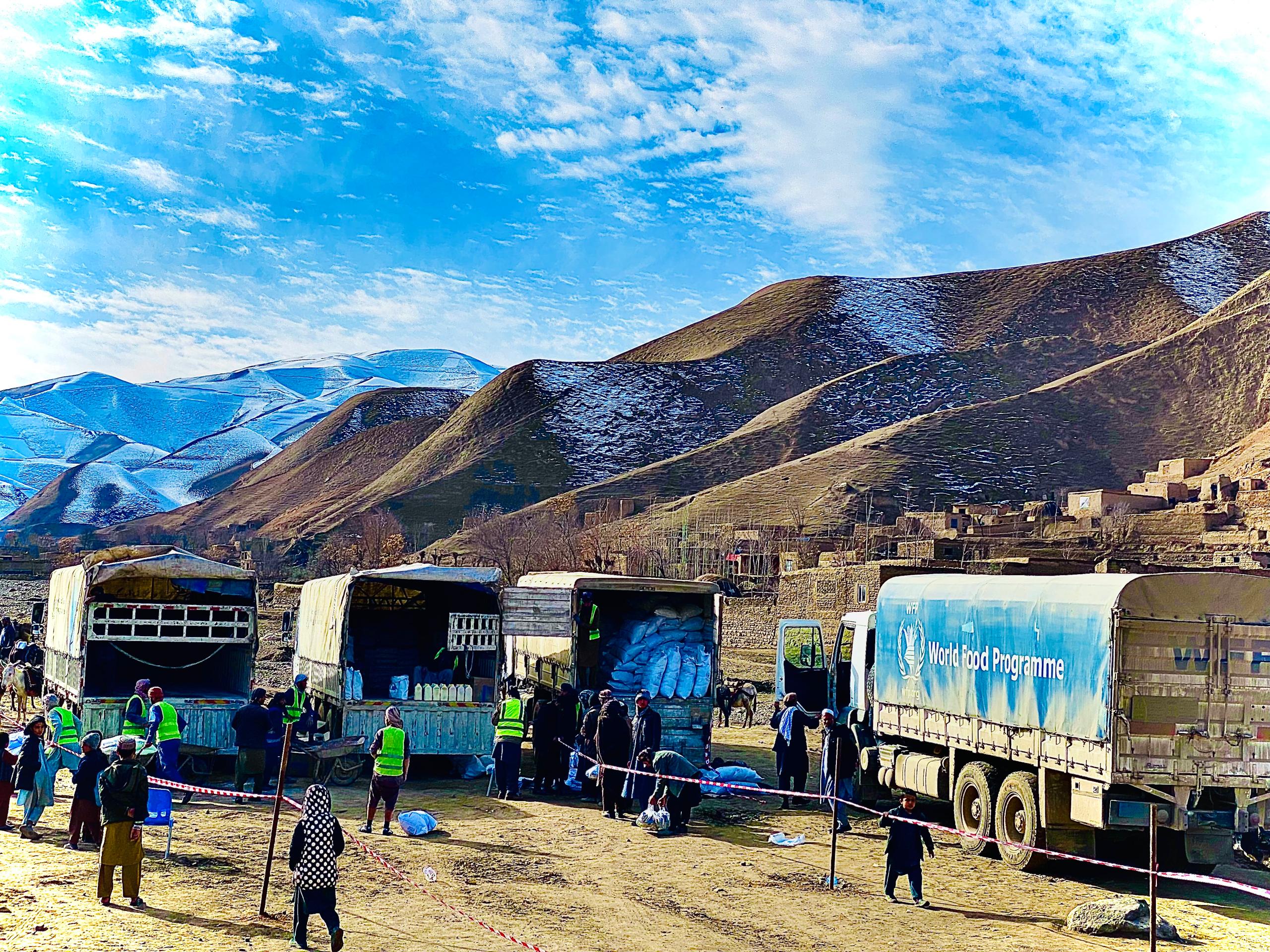 Photograph of wave rock formations in Canyonlands National Park, Arizona, taken by Vanessa Kay